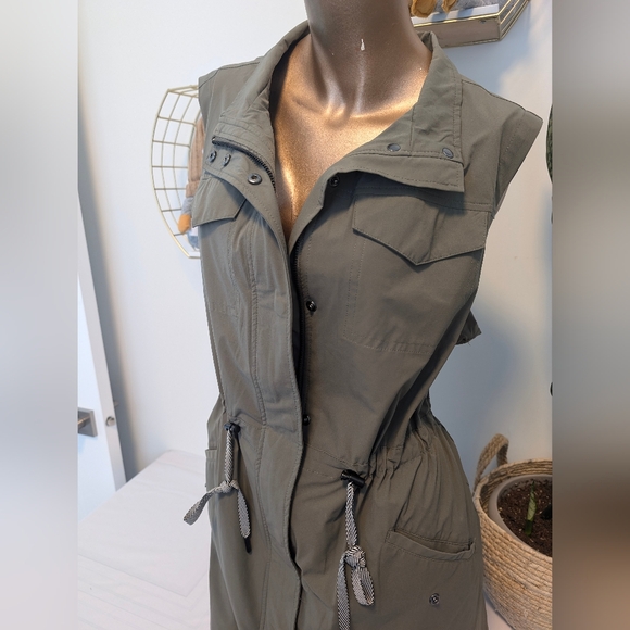 SOLD - Picture 3 of 9